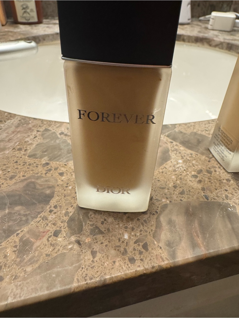 Dior Forever Liquid Foundation - Beige with Black Cap 1CR